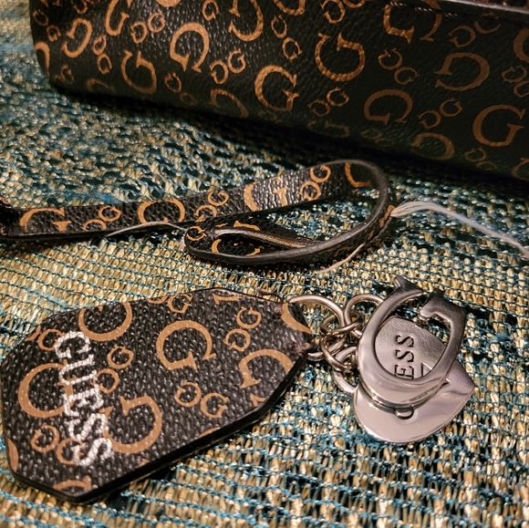 Guess Logo Tote Bag - Picture 5 of 6